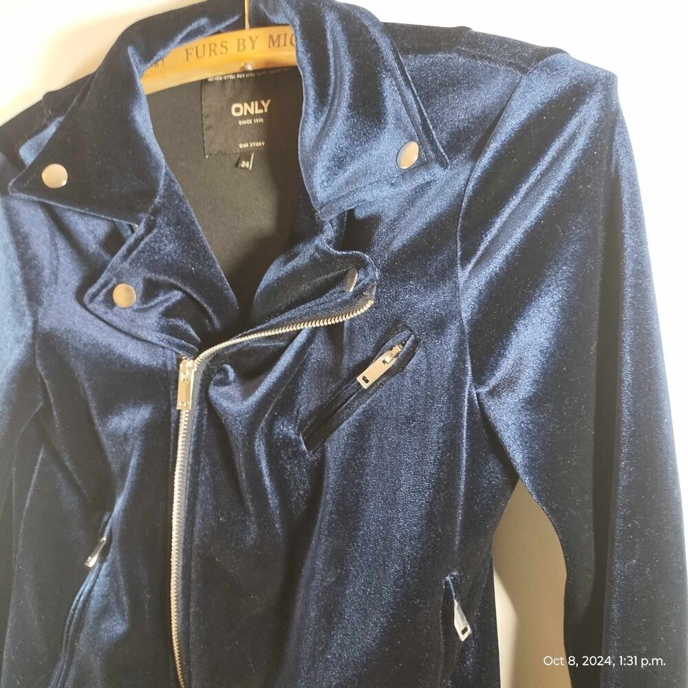 ONLY Velvet Jacket 2017 showstopper night out buckle Size 34 w stretch - Picture 10 of 10